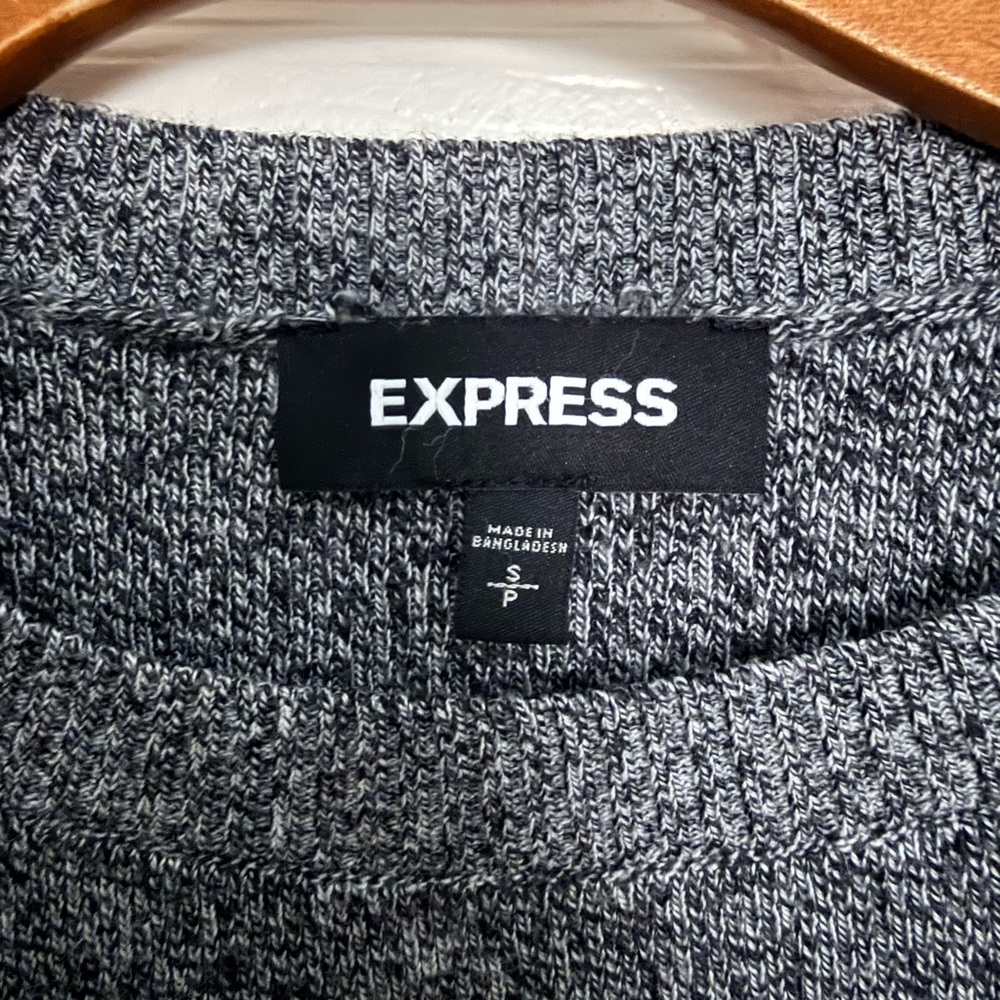 TWO Express Women's Sweaters - Picture 4 of 6